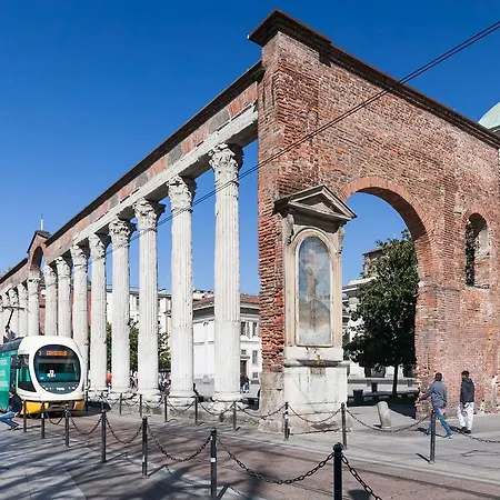 Duomo Views, Light, Jungle-Inspired Studio With Terrace Milan Exterior photo