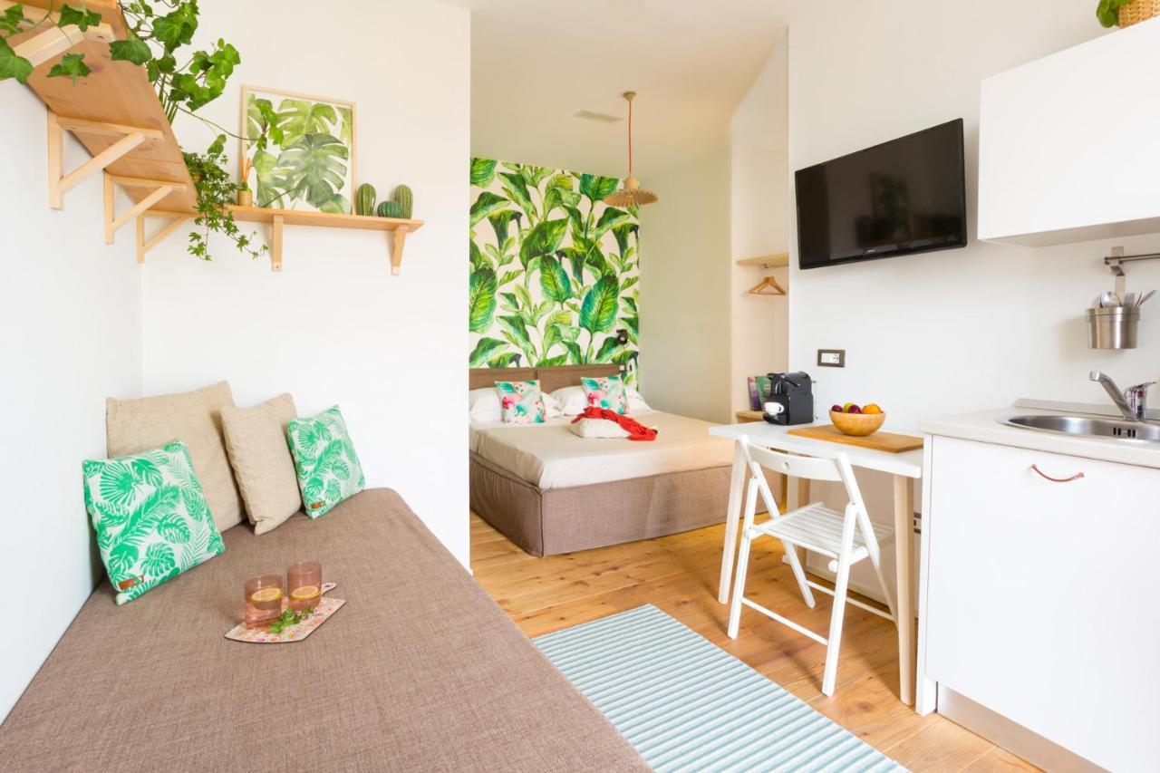 Duomo Views, Light, Jungle-inspired With Terrace Apartamento